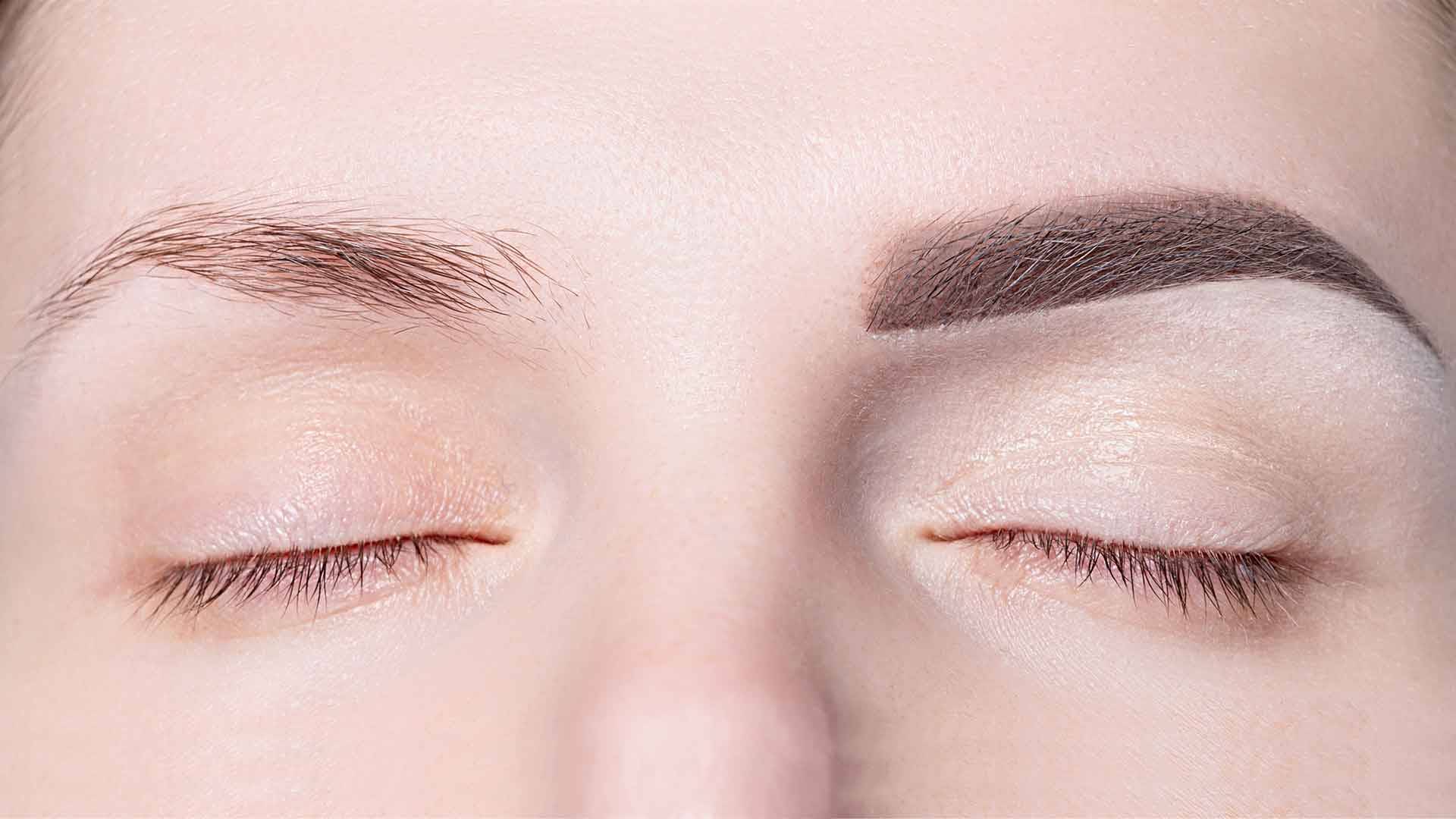 Kaş Pudralama mı Microblading mi? Hangisi Sizin İçin Uygun?