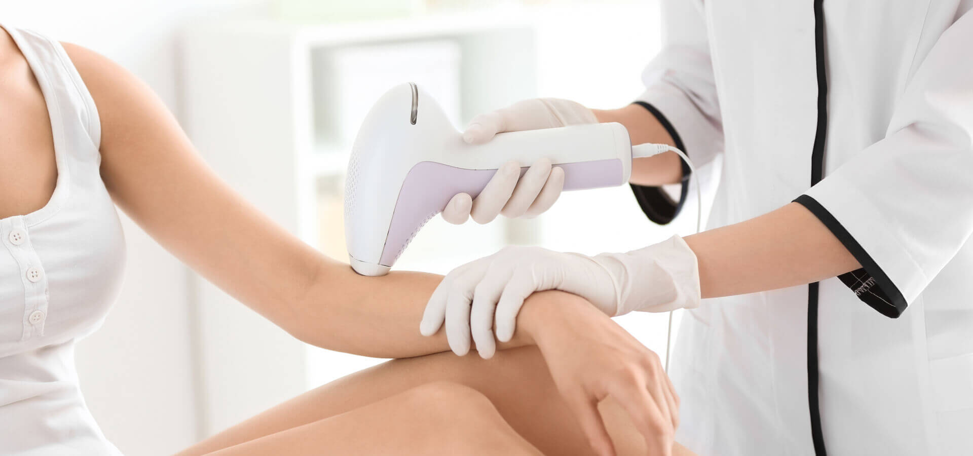 Lazer Epilasyon Acıtır mı? İşlem Öncesi ve Sonrası Bilmeniz Gerekenler